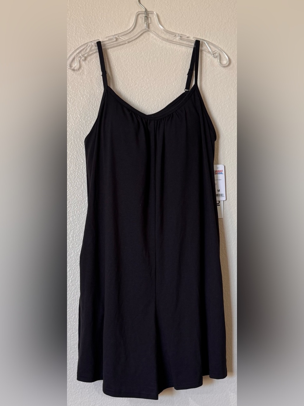 32 Degrees Cool Built In Bra Romper Pockets Black Camo Cami NWT Medium